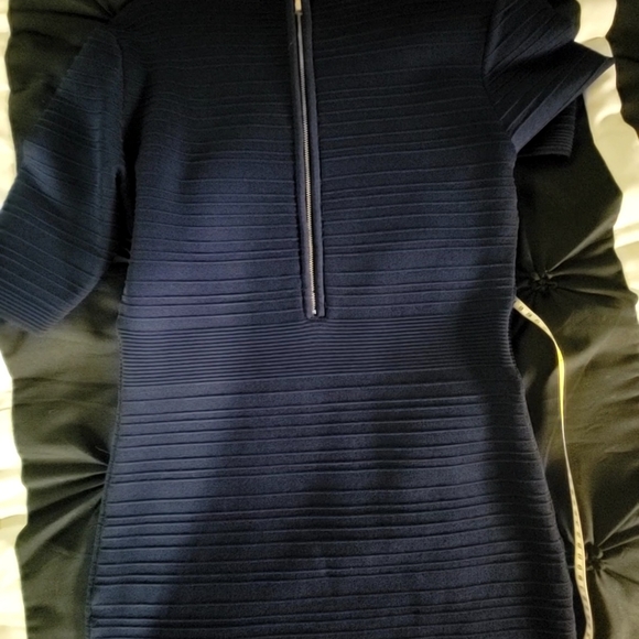 Cache Navy Mini Dress Fitted Thick Material Sz Large wore maybe twice - Picture 2 of 10